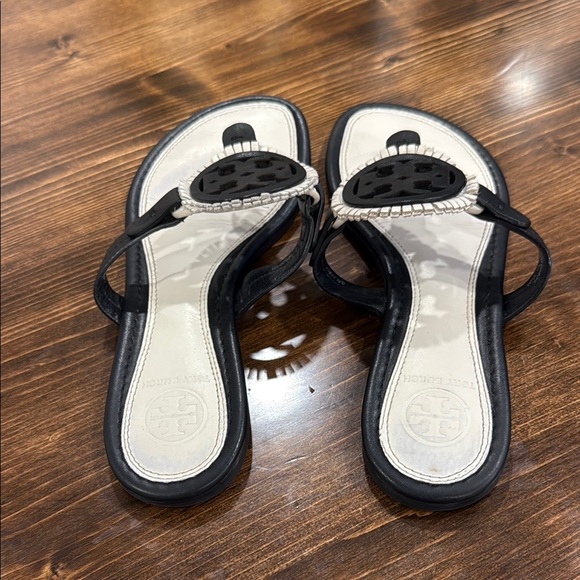 Tory Burch Miller - Black and Cream Sandals *Authentic Pre-Owned - Picture 3 of 6